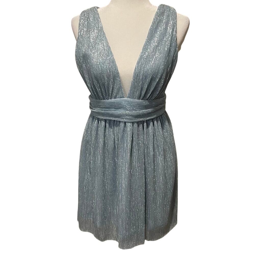 Lulus Ailey Silver Blue Metallic Skater Dress Sz M Lined Twist Back Plunge Neck
